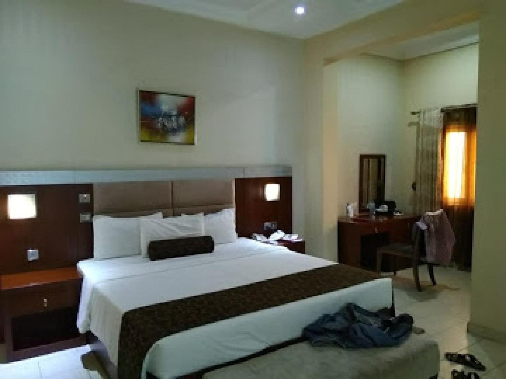 Room In Lodge - Nippon Grand Hotels Jabi المظهر الخارجي الصورة